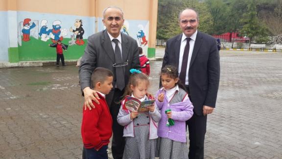 İl Müdürümüz Sayın Nevzat TÜRKKAN Kırlı İlkokulu-Ortaokulunu Ziyaret Ederek Spor Salonu  Onarım Eksikliğini Yerinde İnceledi. 