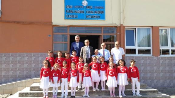 İl Müdürümüz Sayın Nevzat TÜRKKAN Fatma Mağden İlkokulu-Ortaokulu Yılsonu Sergisine Katıldı.