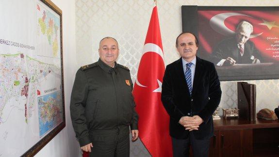 Millî Eğitim Müdürümüz Dr. Şaban KARATAŞ’a Askerlik Şube Başkanı Binbaşı Ahmet MEYDAN’dan Ziyaret.