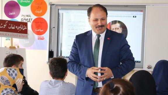 İl Millî Eğitim Müdürümüzden Büyükşehir Belediyesi Ordu Anadolu İmam Hatip Lisesinde Açılan Osmanlıca Kursuna Ziyaret