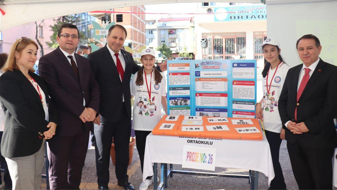 Altınordu Mehmet Akif Ersoy Ortaokulu'nda Tübitak 4006 Bilim Fuarı Proje Sergisi Düzenlendi