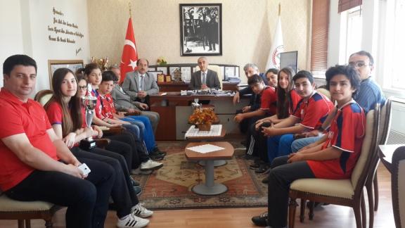 İl Milli Eğitim Müdürümüz Nevzat TÜRKKAN Karaman İlinde Yapılacak Olan Oryantring Türkiye Finallerine Katılacak Başöğretmen Ortaokulu Öğrenci ve Öğretmenlerine Başarılar Diledi.