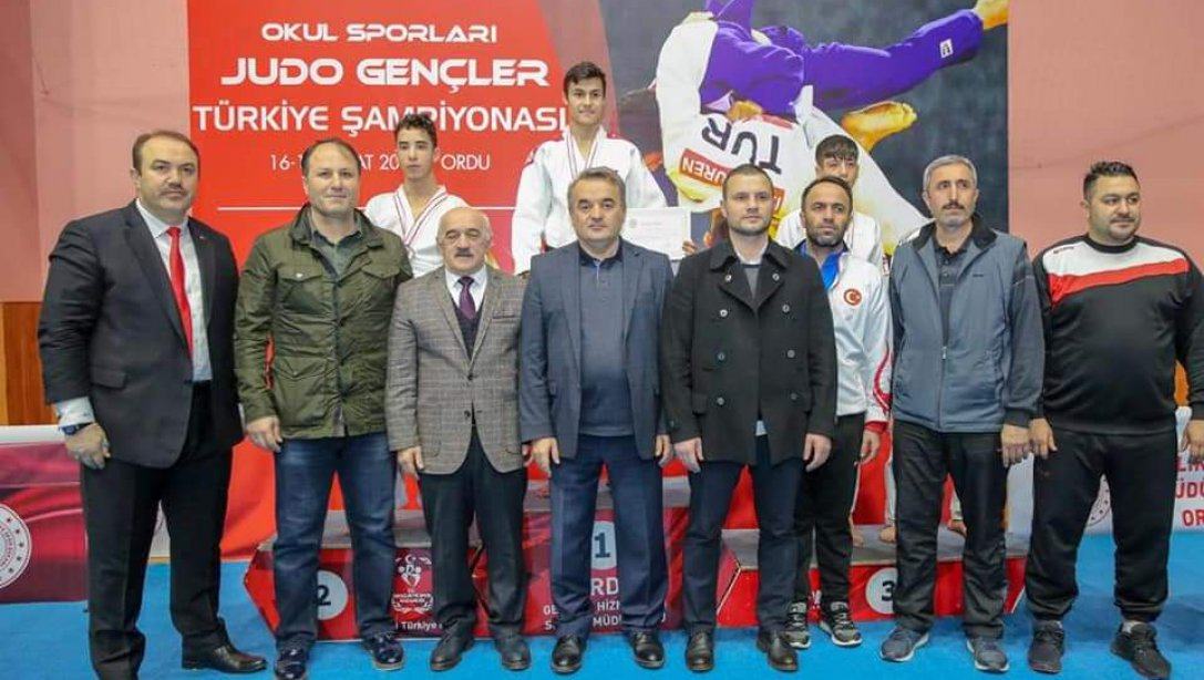Okul Sporları Türkiye Judo Şampiyonası Düzenlenen Programla Başladı