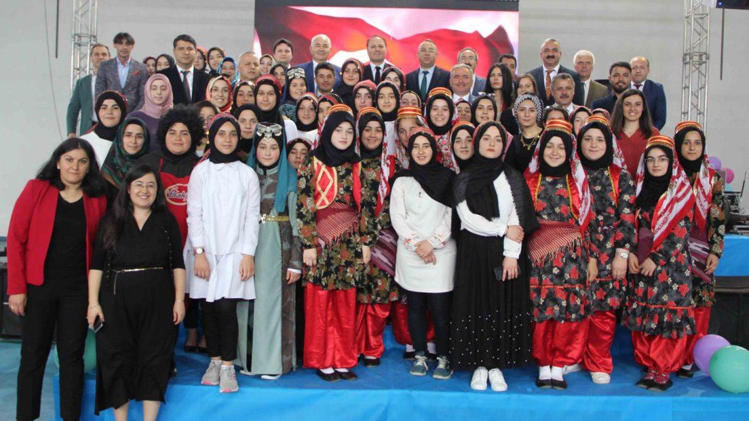 İl Millî Eğitim Müdürümüz Kutlu Tekin BAŞ, "Türk Dil Bayramı" Etkinliğine Katıldı
