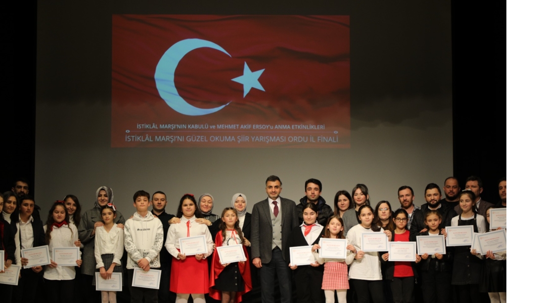 12 Mart İstiklal Marşı'nın Kabulü ve Mehmet Akif Ersoy'u Anma Günü Etkinlikleri Kapsamında İstiklal Marşı'nı Güzel Okuma Yarışması Düzenlendi