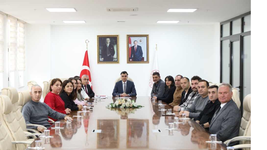 Müdürlüğümüz Personeline Usta Öğreticilik Belgeleri Verildi