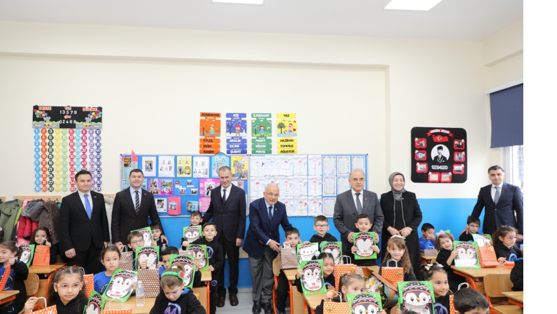 2025-2026 Eğitim-Öğretim Yılı 1. Dönem Karne Dağıtım Töreni Gerçekleştirildi